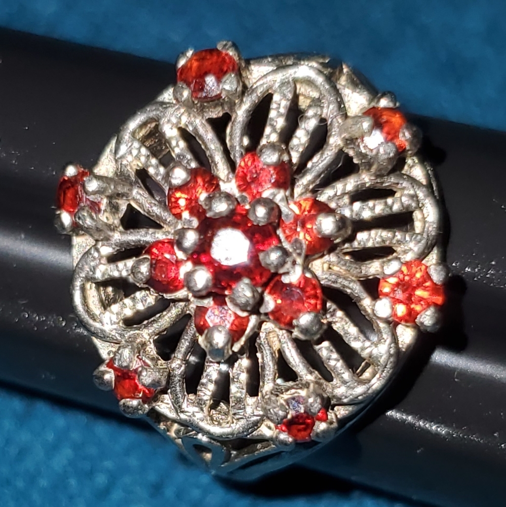 Vintage Sterling Ring of Garnet Stones